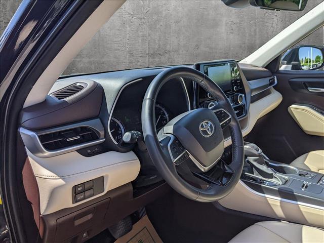 used 2021 Toyota Highlander car, priced at $24,995