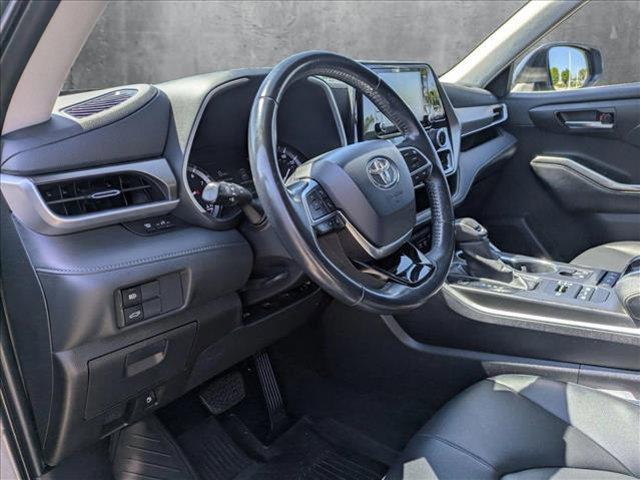 used 2020 Toyota Highlander car, priced at $32,659