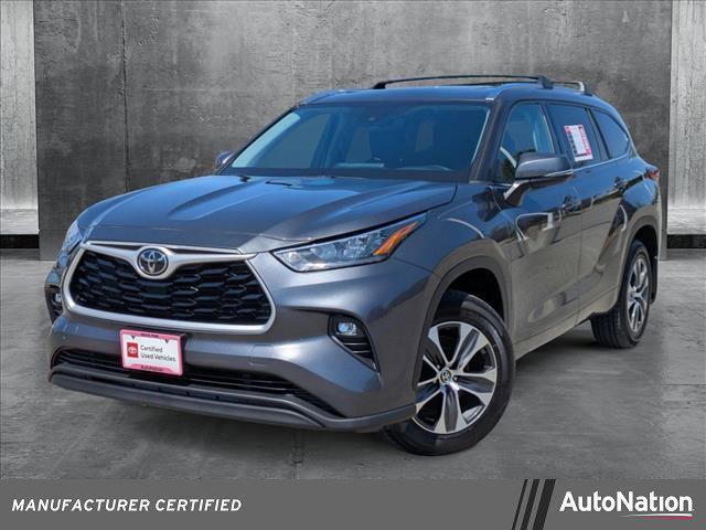 used 2020 Toyota Highlander car, priced at $32,659