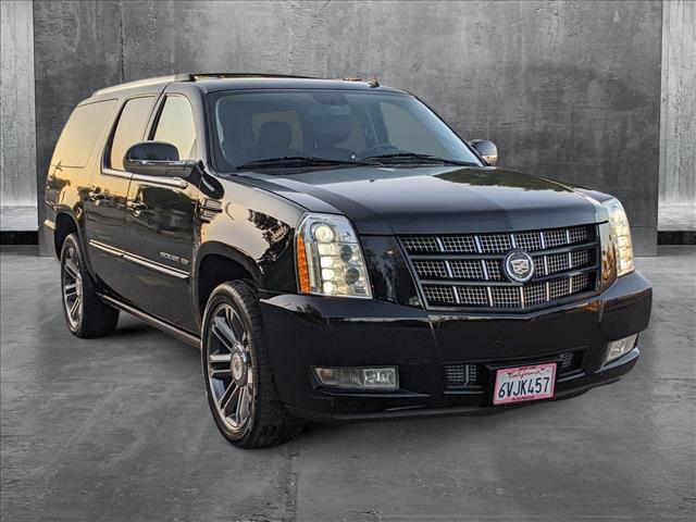 used 2013 Cadillac Escalade ESV car, priced at $13,495