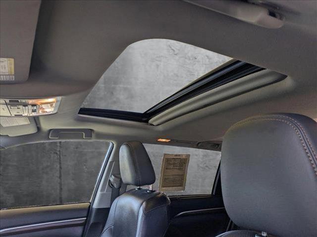 used 2015 Toyota Highlander Hybrid car, priced at $18,985