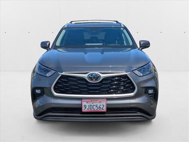 used 2023 Toyota Highlander car, priced at $37,695