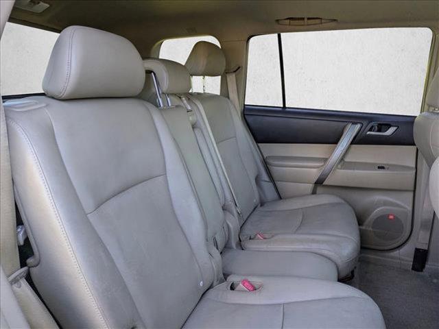 used 2008 Toyota Highlander car, priced at $6,985