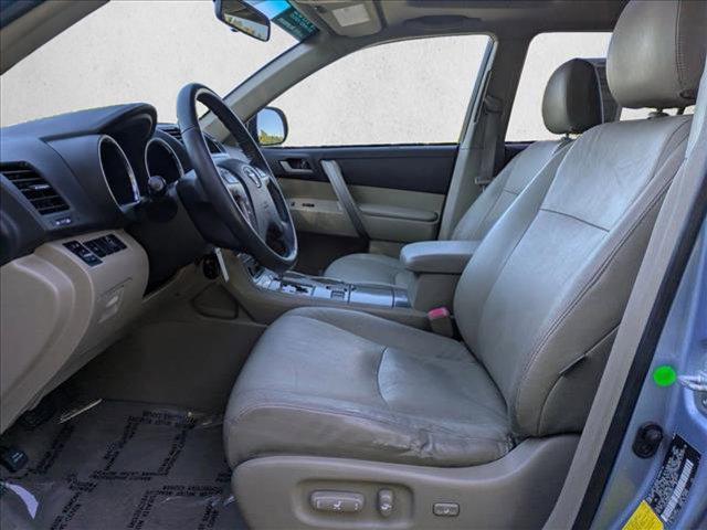used 2008 Toyota Highlander car, priced at $6,985