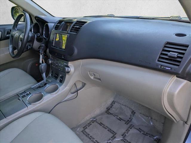 used 2008 Toyota Highlander car, priced at $6,985