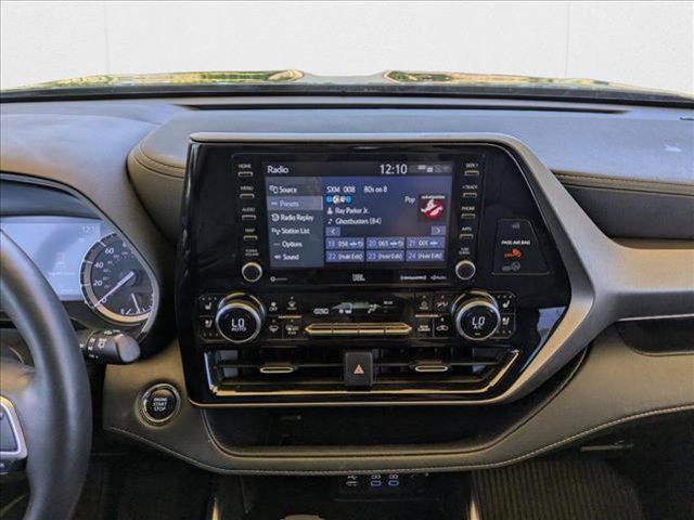 used 2022 Toyota Highlander car, priced at $34,485