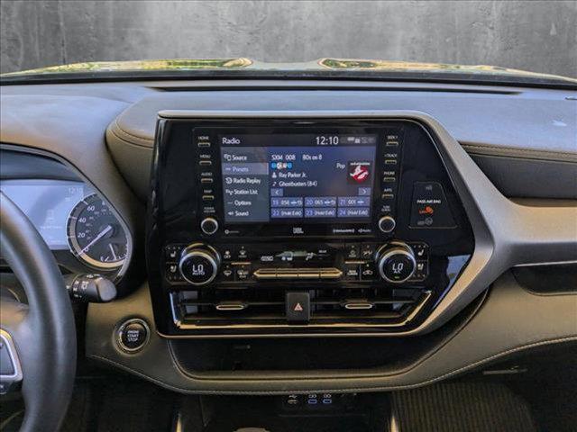 used 2022 Toyota Highlander car, priced at $35,485