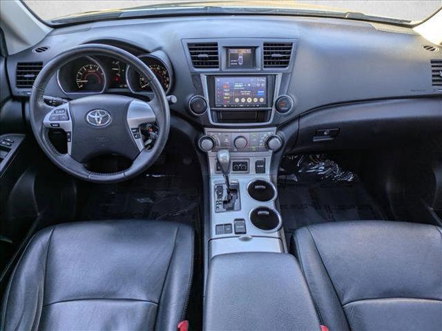 used 2013 Toyota Highlander car, priced at $11,995