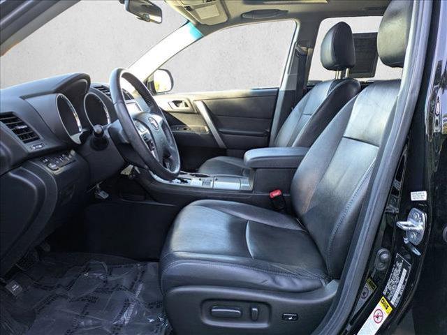used 2013 Toyota Highlander car, priced at $11,995