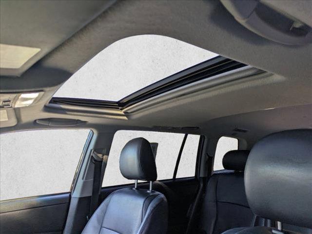 used 2013 Toyota Highlander car, priced at $11,995