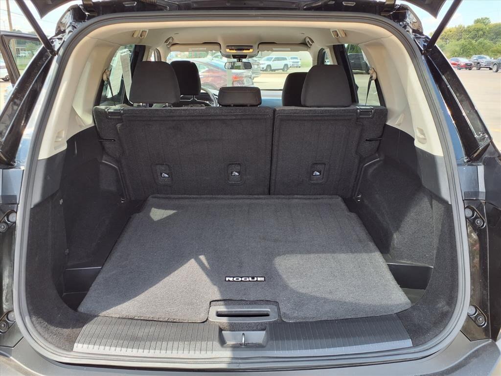 used 2023 Nissan Rogue car, priced at $24,900