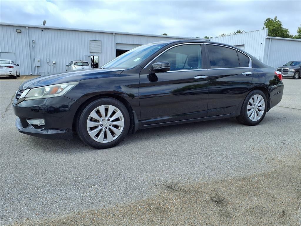 used 2013 Honda Accord car, priced at $11,900