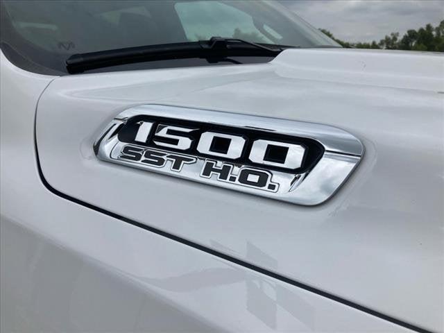 new 2025 Ram 1500 car