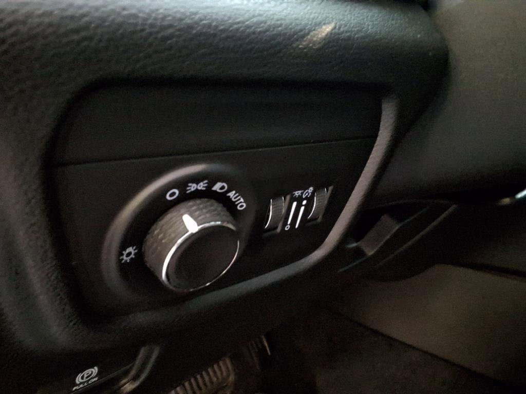 new 2025 Jeep Grand Cherokee L car