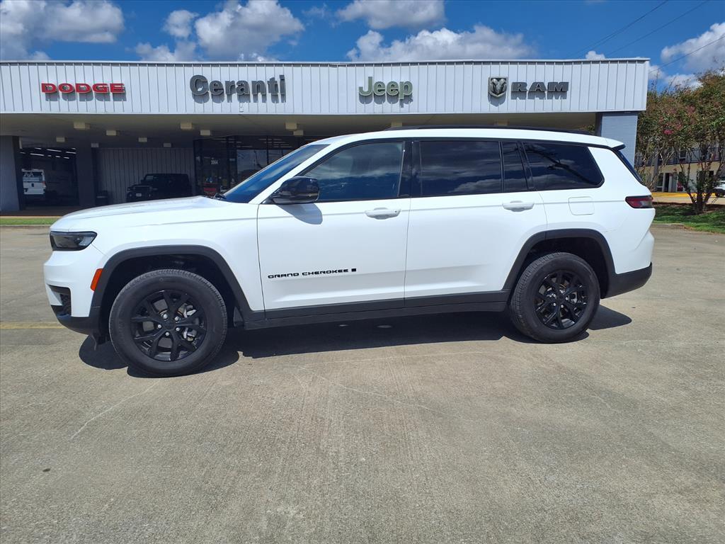 used 2024 Jeep Grand Cherokee L car