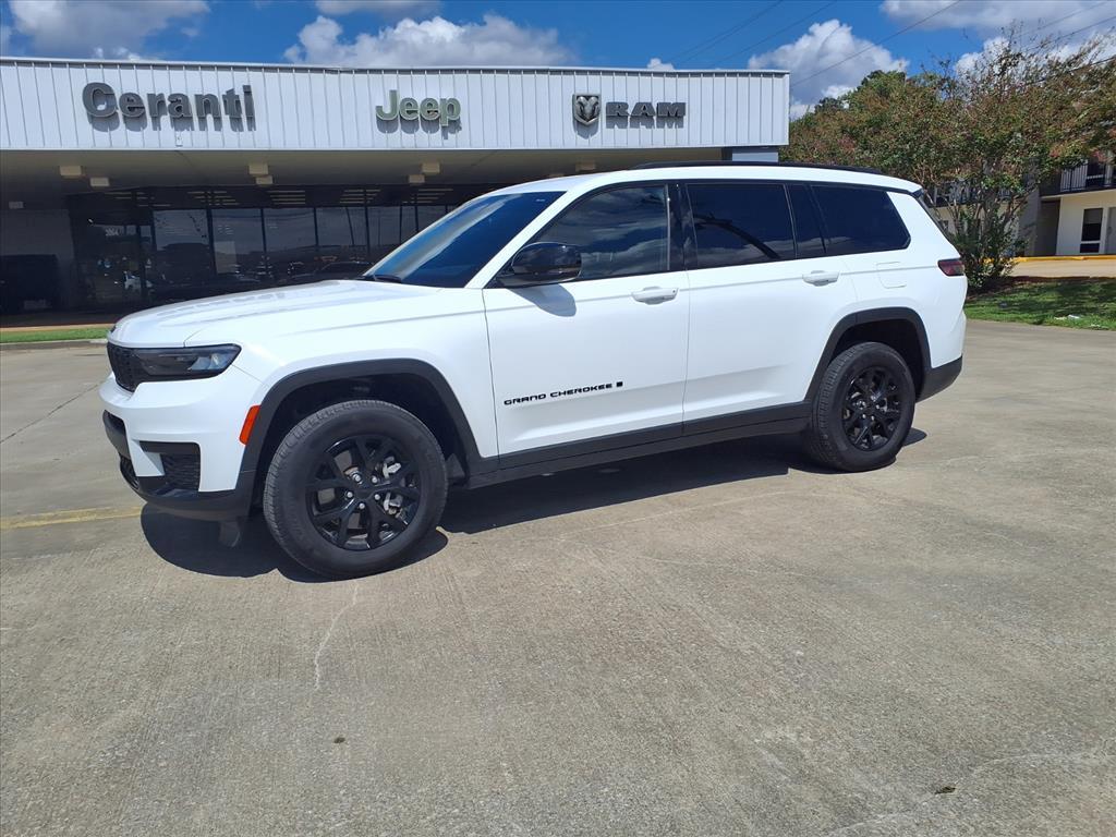 used 2024 Jeep Grand Cherokee L car