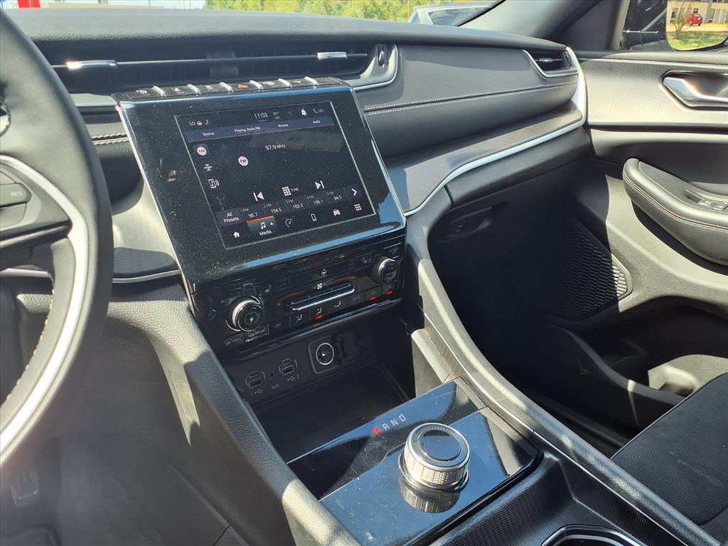 used 2024 Jeep Grand Cherokee L car