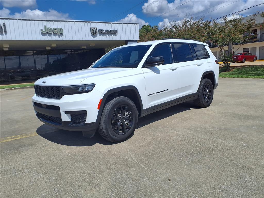 used 2024 Jeep Grand Cherokee L car