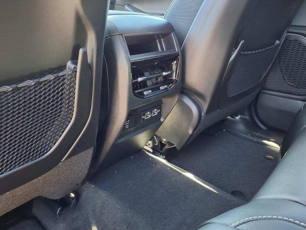 new 2025 Jeep Grand Cherokee car