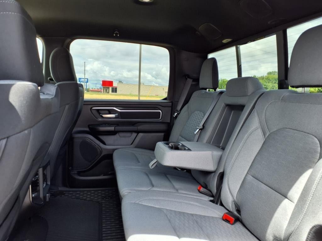 new 2025 Ram 1500 car