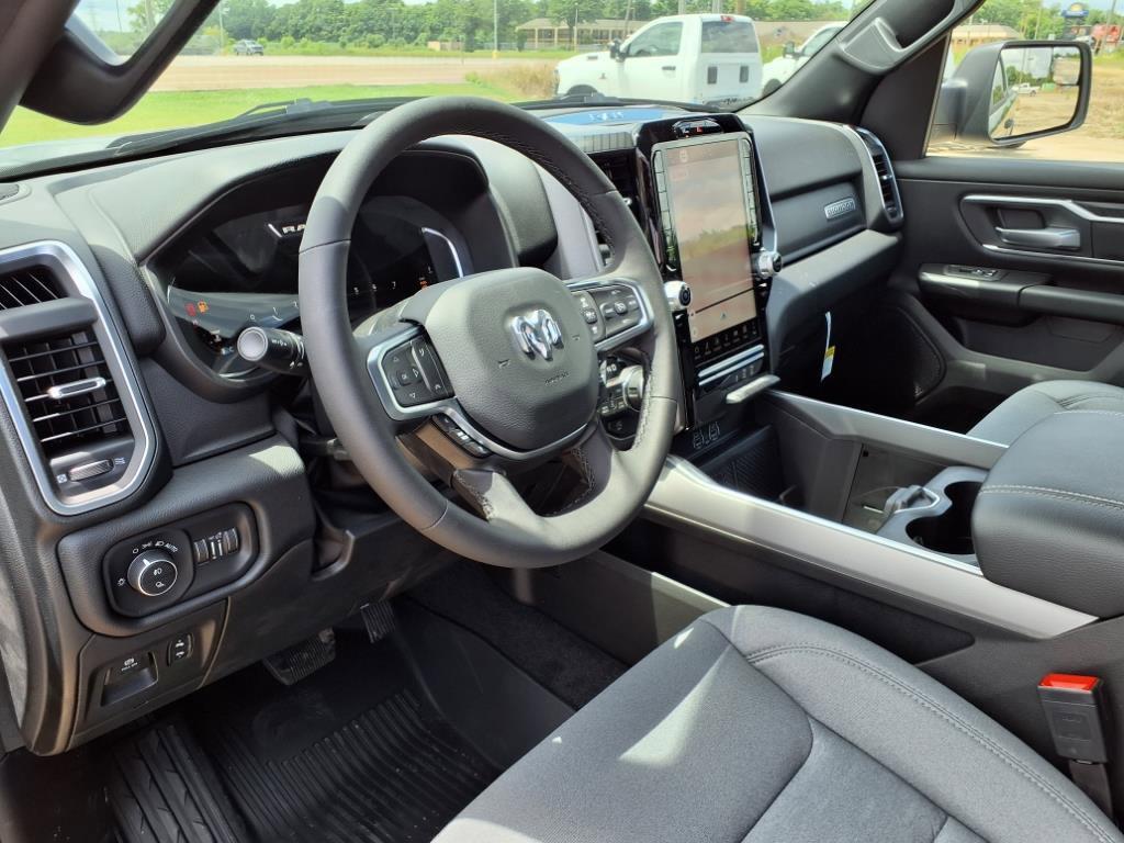 new 2025 Ram 1500 car
