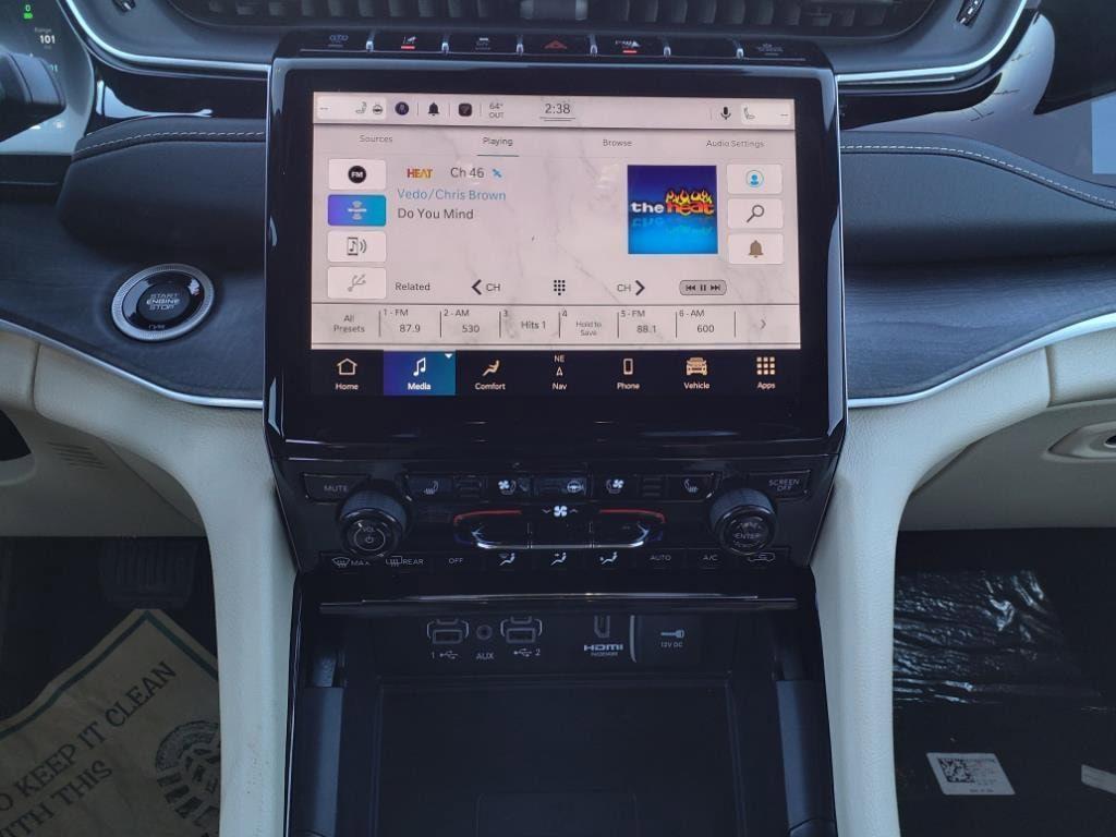 new 2023 Jeep Grand Cherokee 4xe car