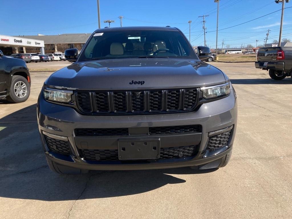 new 2025 Jeep Grand Cherokee L car