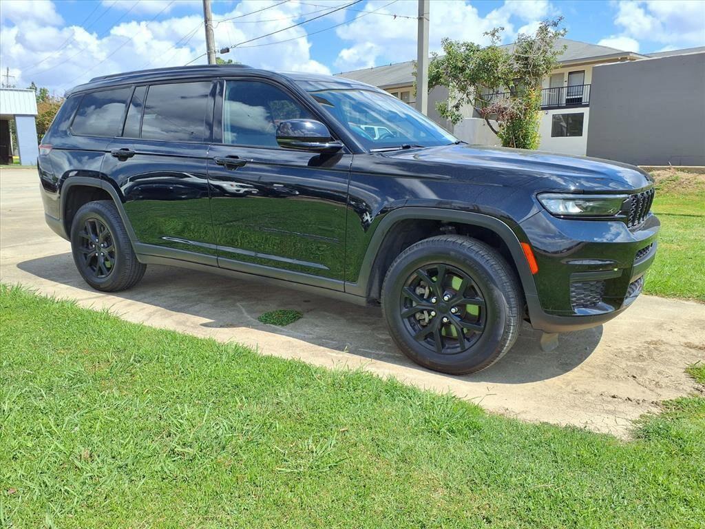 used 2024 Jeep Grand Cherokee L car