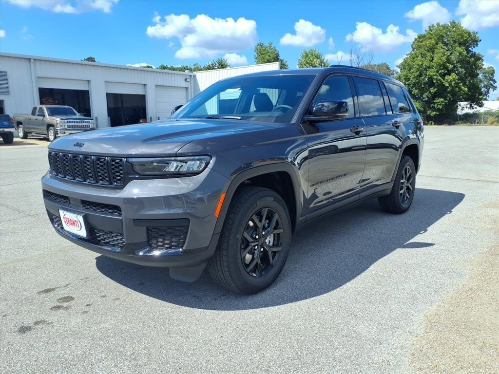 new 2025 Jeep Grand Cherokee L car