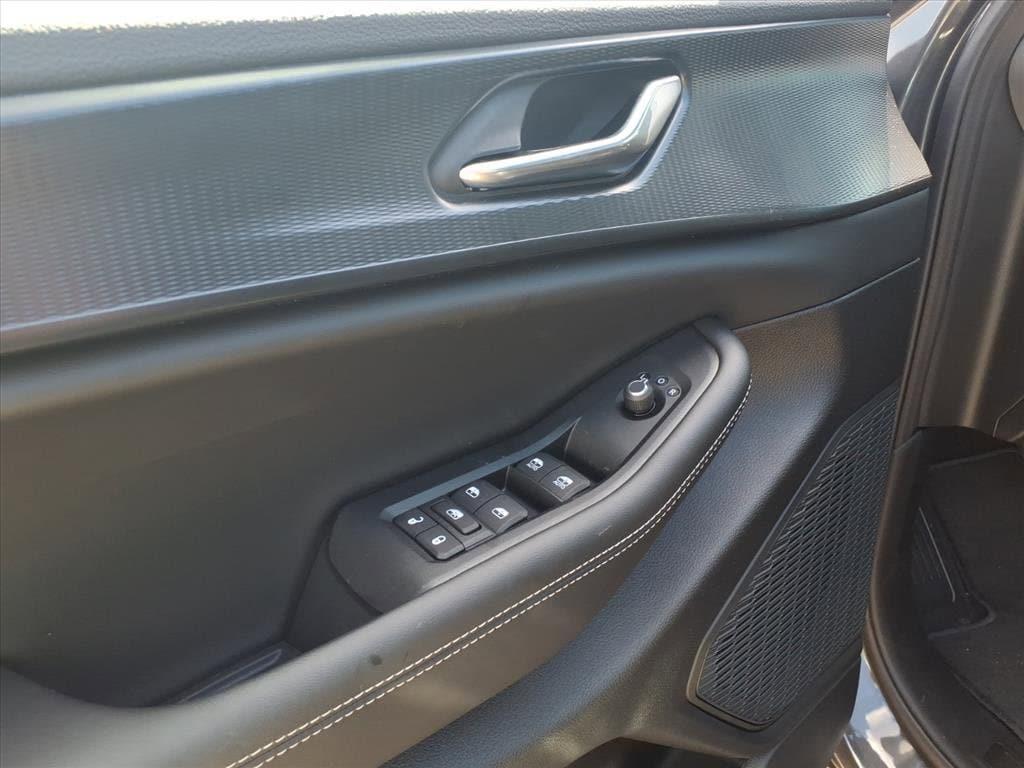 new 2025 Jeep Grand Cherokee L car