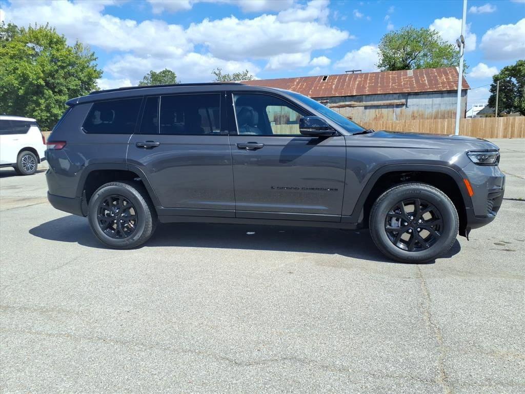 new 2025 Jeep Grand Cherokee L car