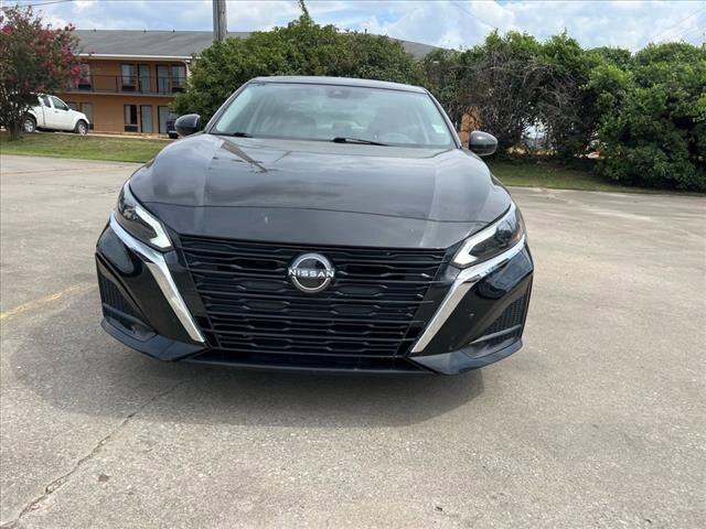 used 2023 Nissan Altima car