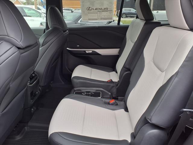 new 2025 Lexus TX 500h car, priced at $75,440