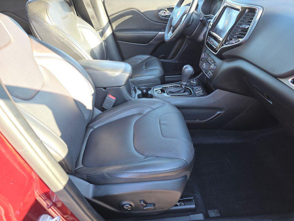 used 2019 Jeep Cherokee car, priced at $16,750