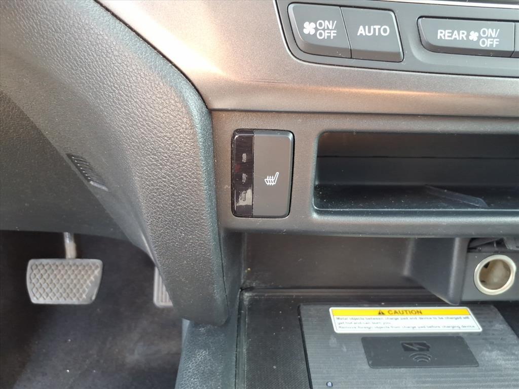 used 2022 Honda Pilot car, priced at $30,900