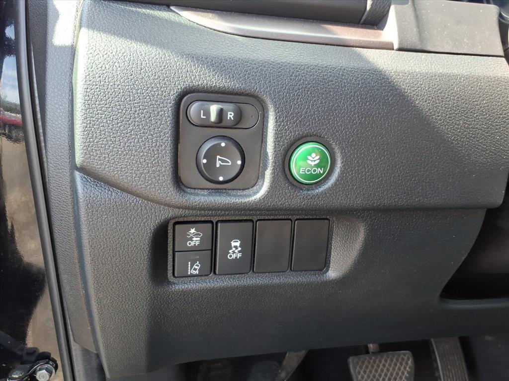 used 2022 Honda Pilot car, priced at $30,900
