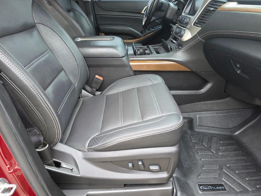 used 2020 GMC Yukon XL car, priced at $29,900