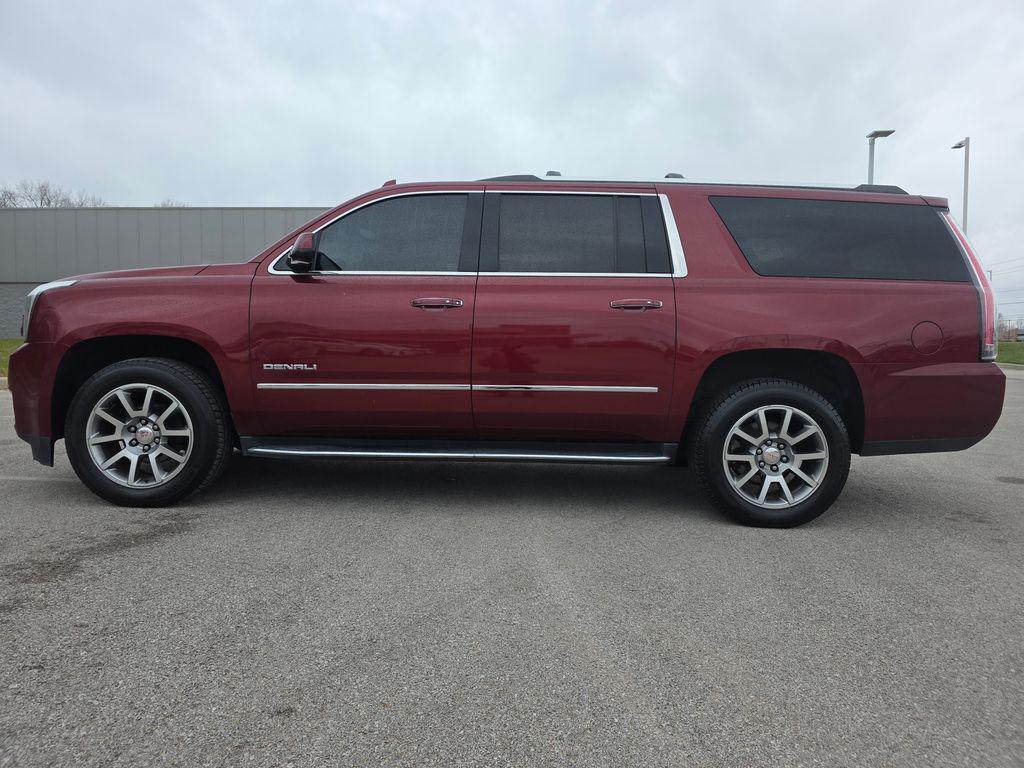 used 2020 GMC Yukon XL car, priced at $29,900