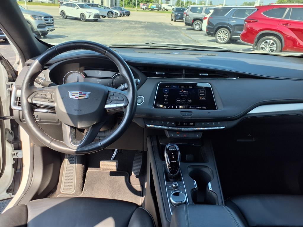 used 2020 Cadillac XT4 car, priced at $23,234