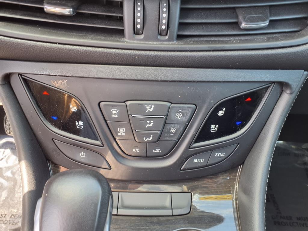 used 2020 Buick Envision car, priced at $20,259