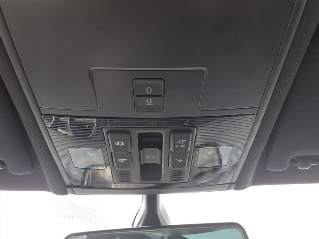 used 2021 Volkswagen Tiguan car, priced at $21,000