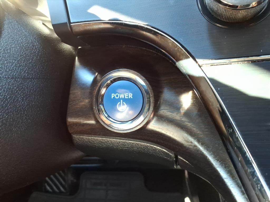 used 2016 Toyota Avalon Hybrid car, priced at $16,600