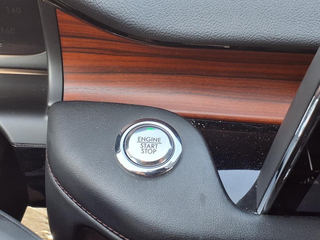 used 2022 Lincoln Aviator car, priced at $45,967
