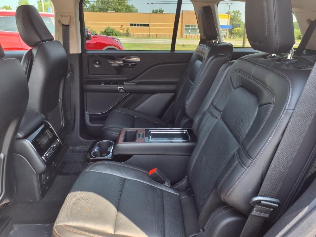 used 2022 Lincoln Aviator car, priced at $45,967