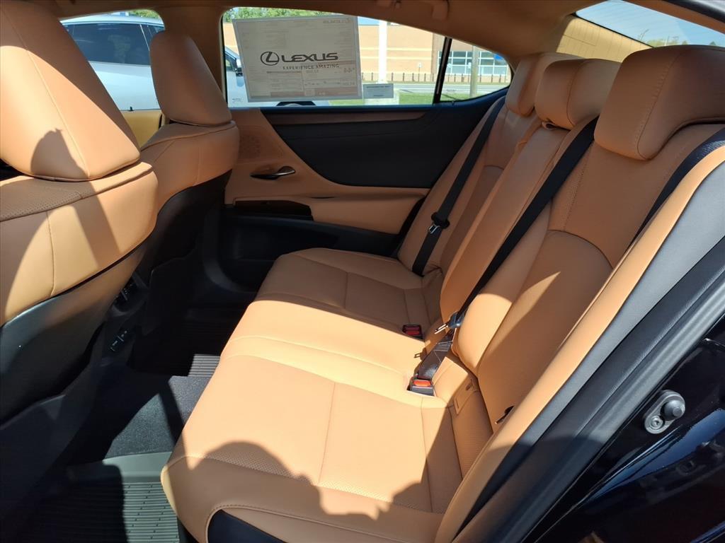 new 2025 Lexus ES 300h car, priced at $50,744