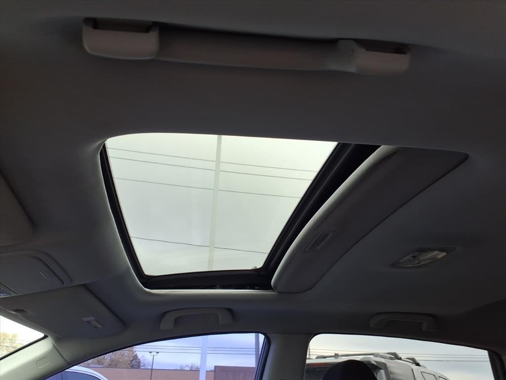 used 2009 Honda CR-V car, priced at $5,500