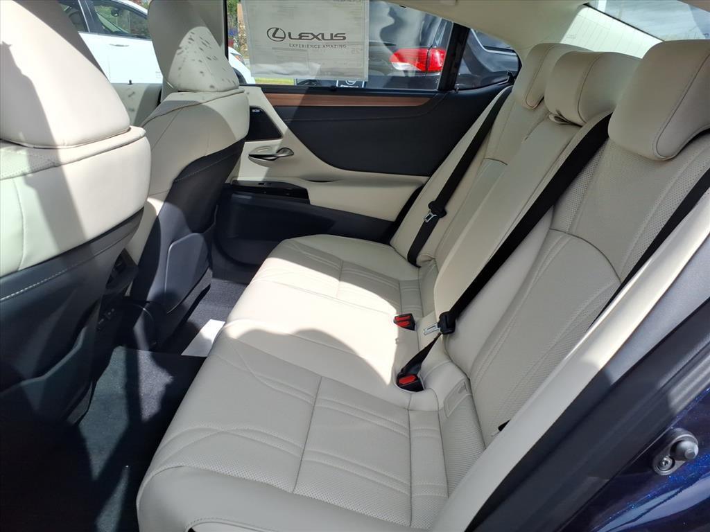 new 2025 Lexus ES 350 car, priced at $56,275