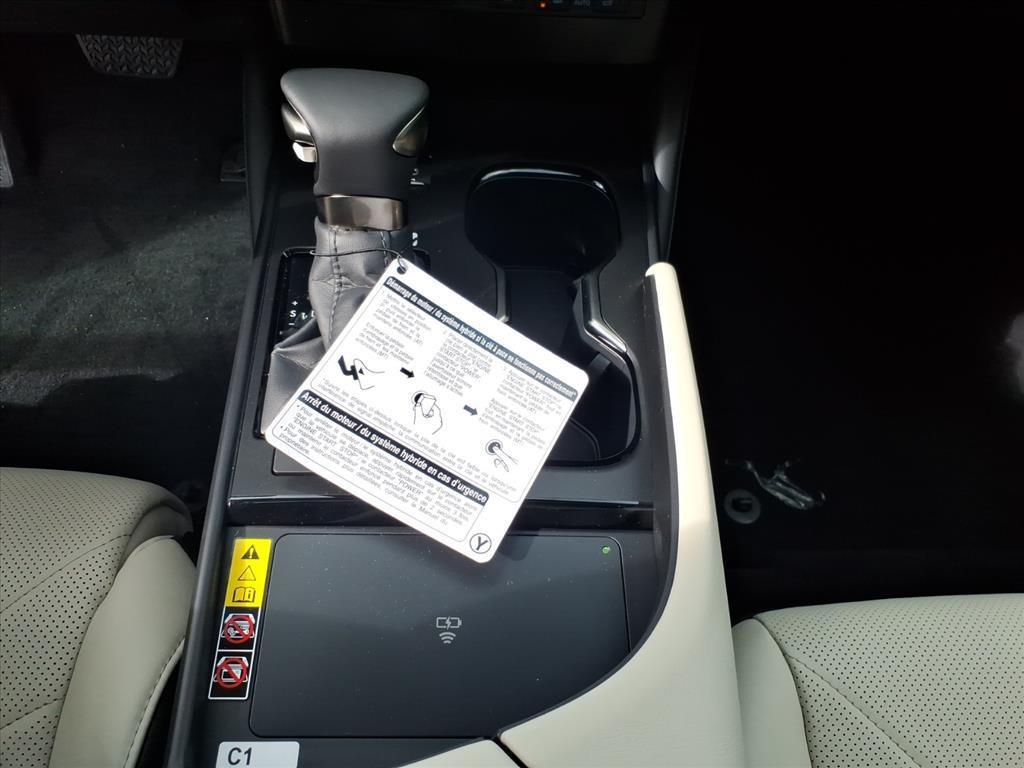 new 2025 Lexus ES 350 car, priced at $56,275