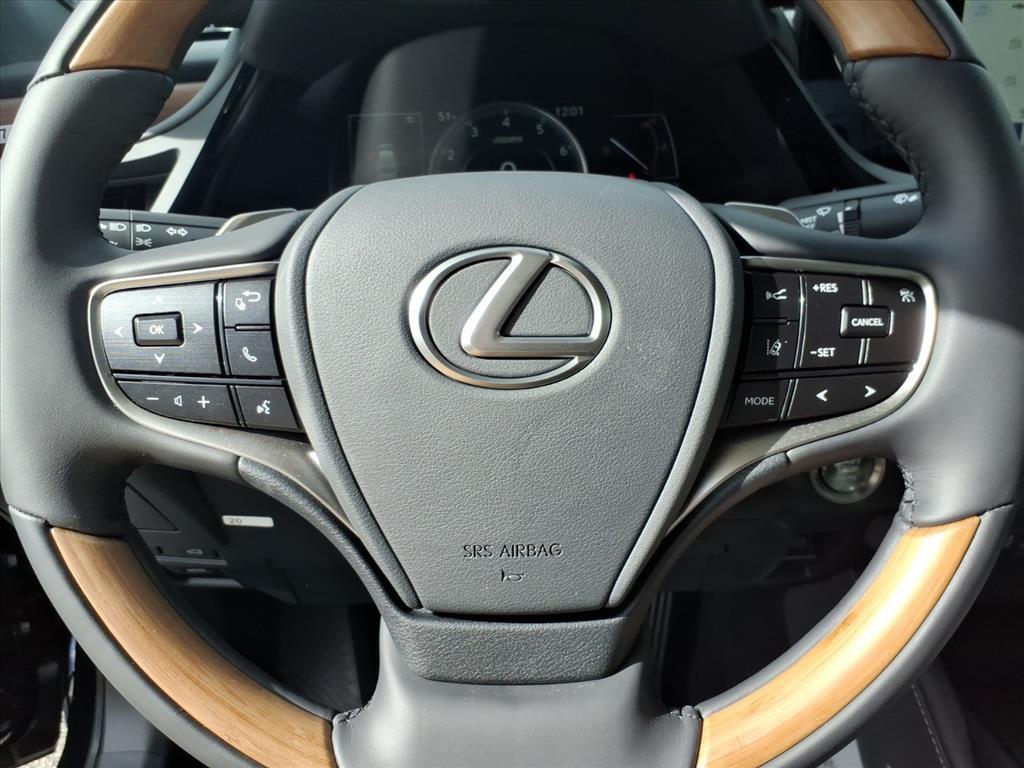 new 2025 Lexus ES 350 car, priced at $56,275