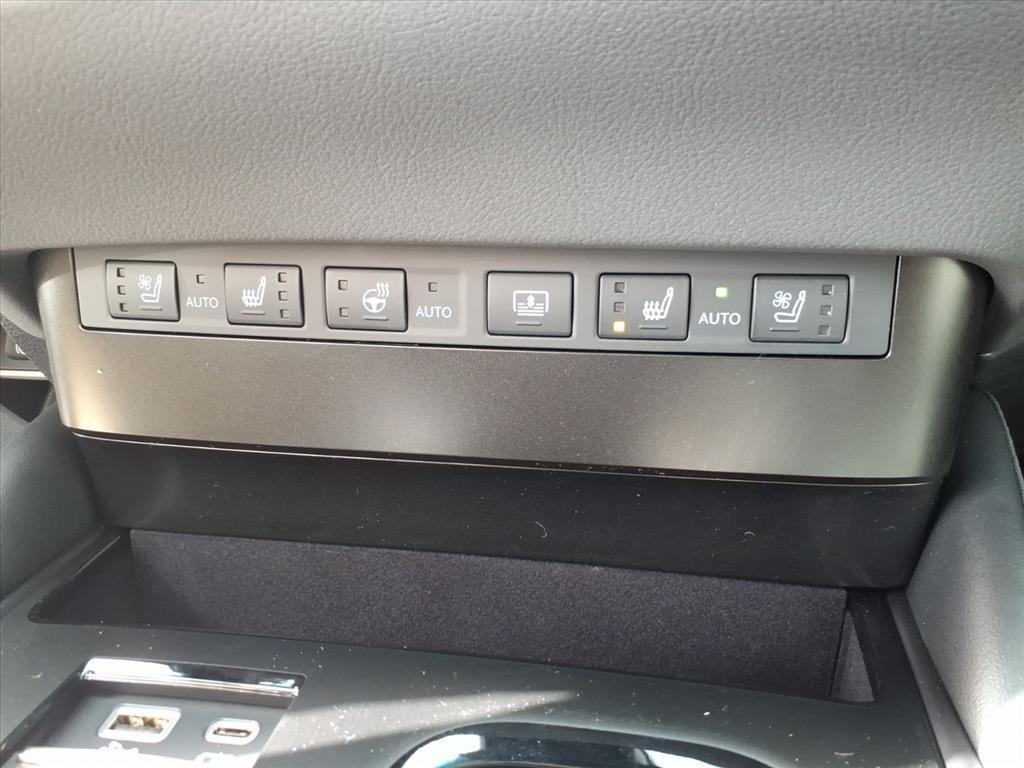 new 2025 Lexus ES 350 car, priced at $56,275